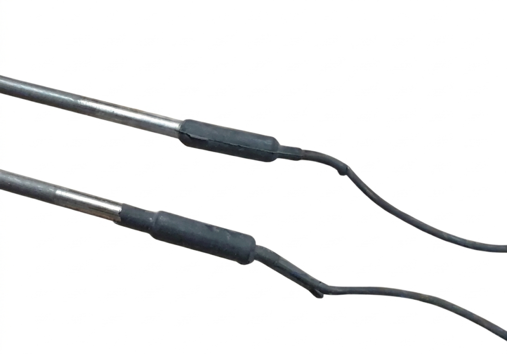GASKET FOR SEALING OFF DEFROST HEATER ELEMENT ENDS